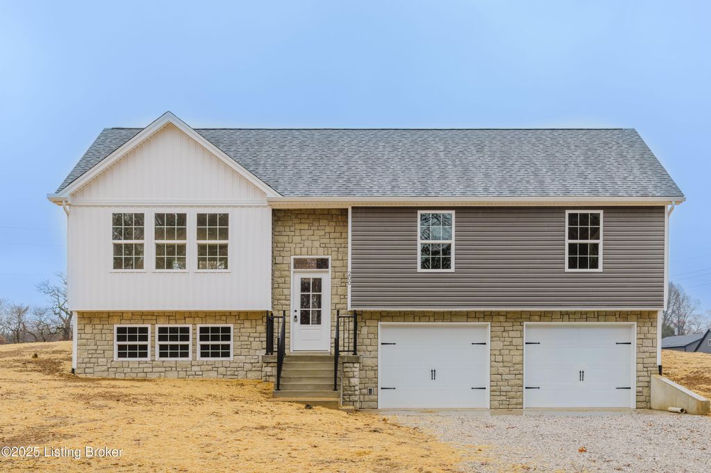 200 Rock Ridge Rd, Brandenburg, KY 40108