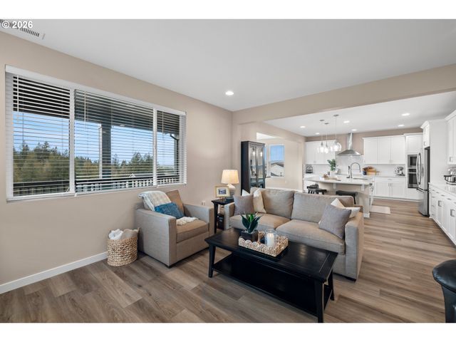 2081 Ne RIDGE RUN Ln, Estacada, OR 97023