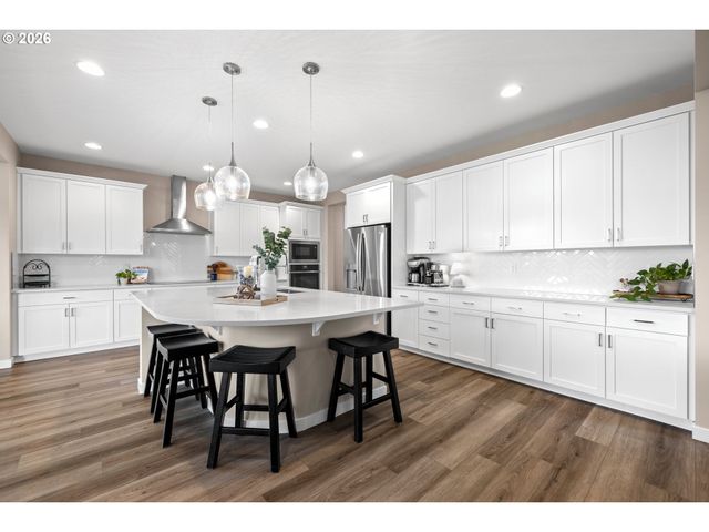 2081 Ne RIDGE RUN Ln, Estacada, OR 97023