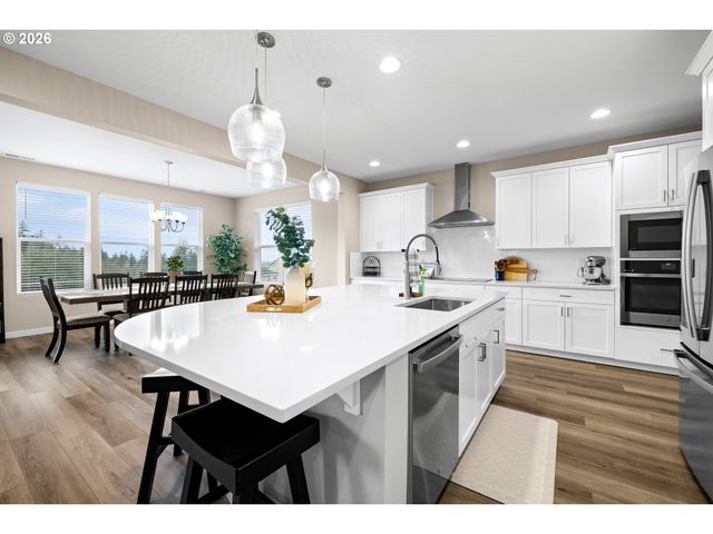 2081 Ne RIDGE RUN Ln, Estacada, OR 97023