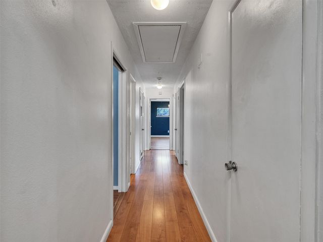 2011 Durrain Ferry Road, Baytown, TX 77520