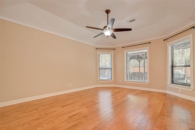 11 Gabled Pines Place, The Woodlands, TX 77382