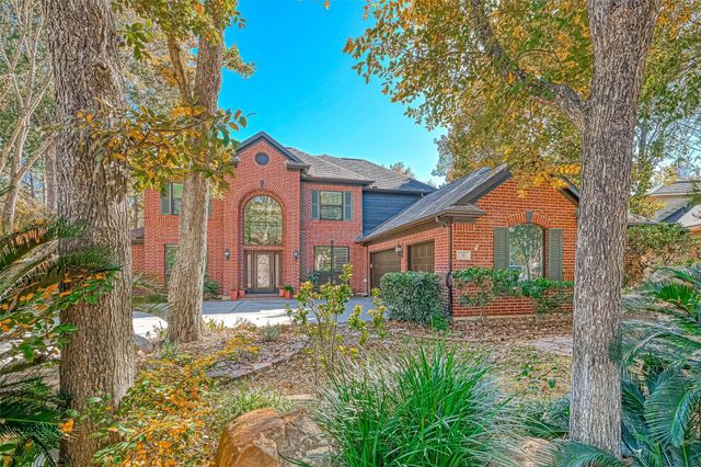 11 Gabled Pines Place, The Woodlands, TX 77382