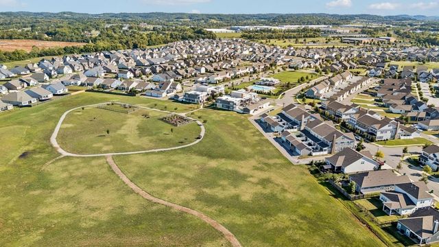287 Harvest Point Blvd, Spring Hill, TN 37174