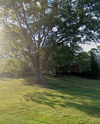 580 Stratford Way, Clarksville, TN 37043