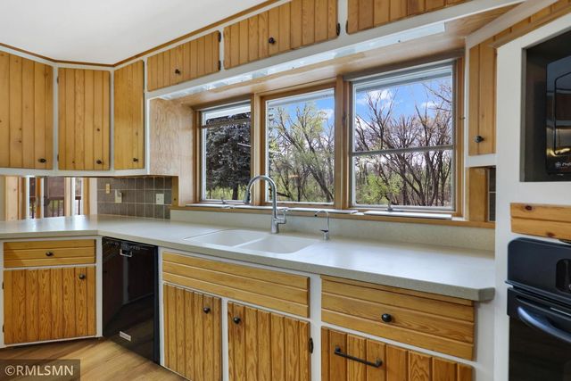 12199 Galaxie Avenue, Apple Valley, MN 55124