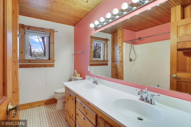 12199 Galaxie Avenue, Apple Valley, MN 55124