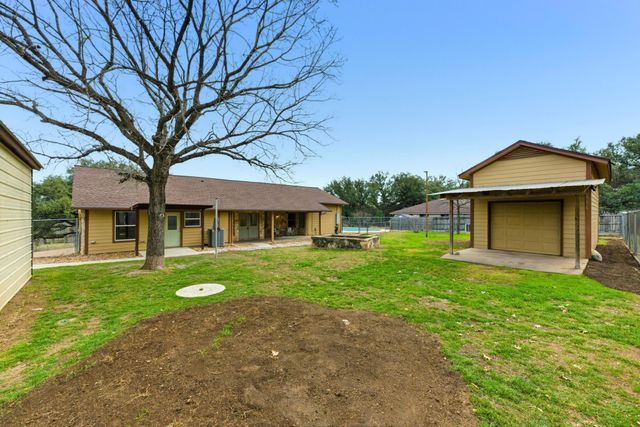 13000 Arroyo Doble DR, Manchaca, TX 78652