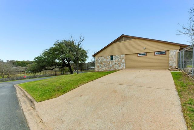 13000 Arroyo Doble DR, Manchaca, TX 78652