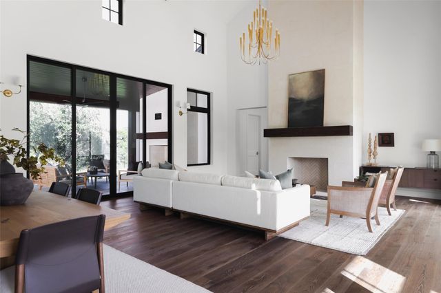 125 Broadwing CV, Austin, TX 78737