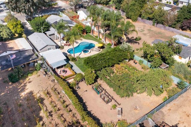 105 W Bolton Rd, Oakley, CA 94561