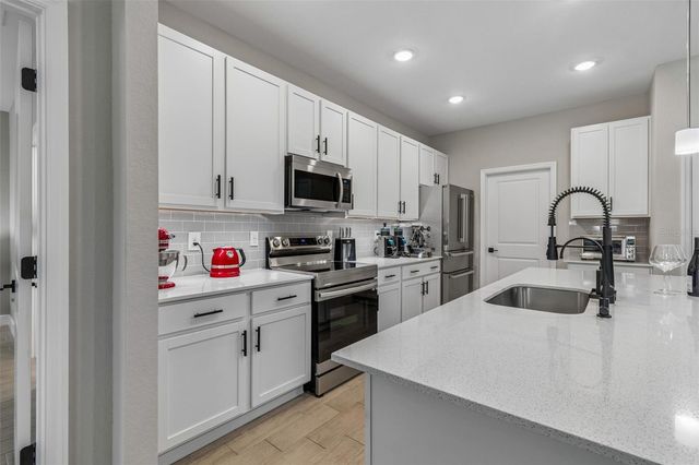 4916 HADER ROAD, North Port, FL 34288