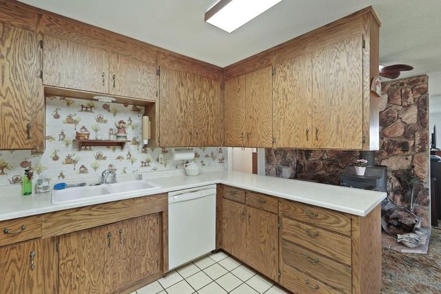 6632 E Acampo Rd, Acampo, CA 95220