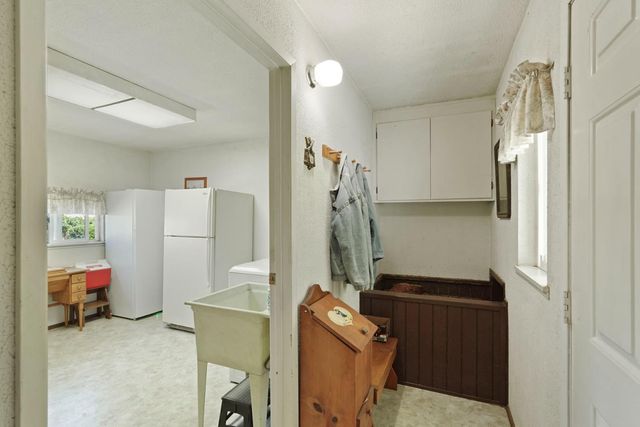 6632 E Acampo Rd, Acampo, CA 95220