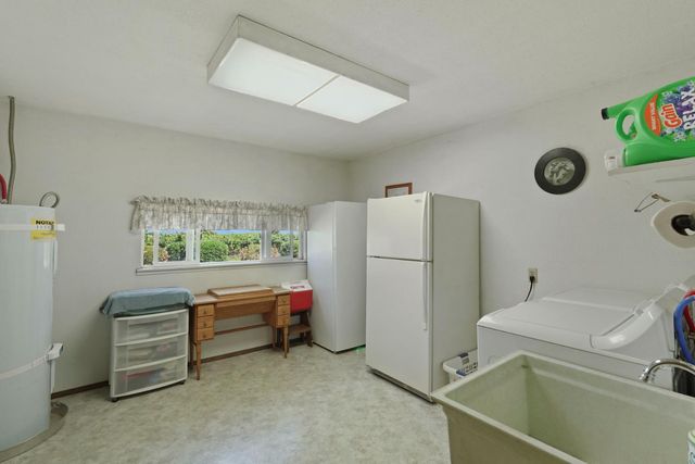 6632 E Acampo Rd, Acampo, CA 95220