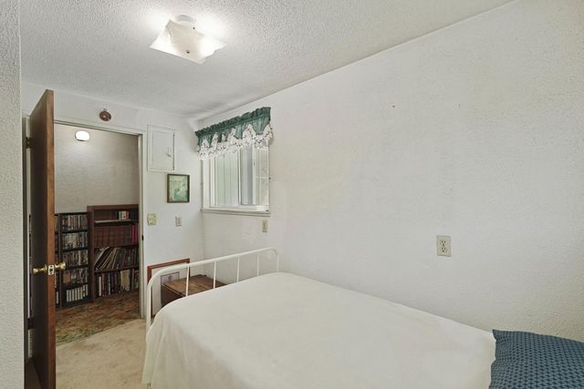 6632 E Acampo Rd, Acampo, CA 95220