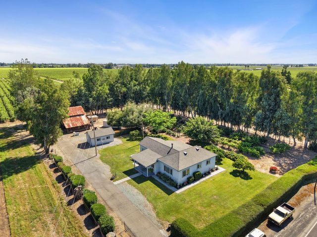 6632 E Acampo Rd, Acampo, CA 95220
