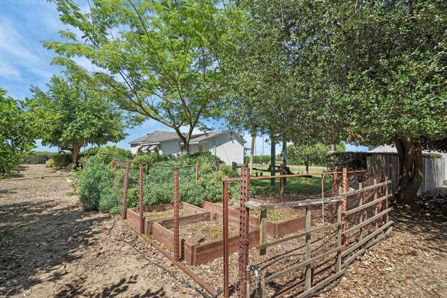 6632 E Acampo Rd, Acampo, CA 95220