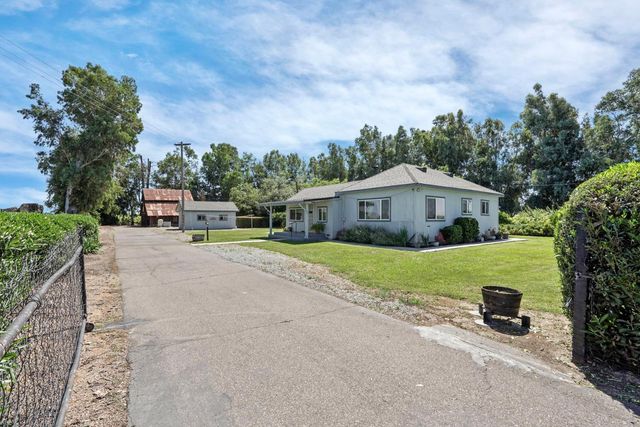 6632 E Acampo Rd, Acampo, CA 95220