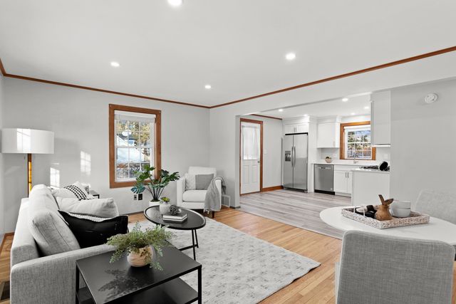 6 Ruth Lane, Hampton, NH 03842