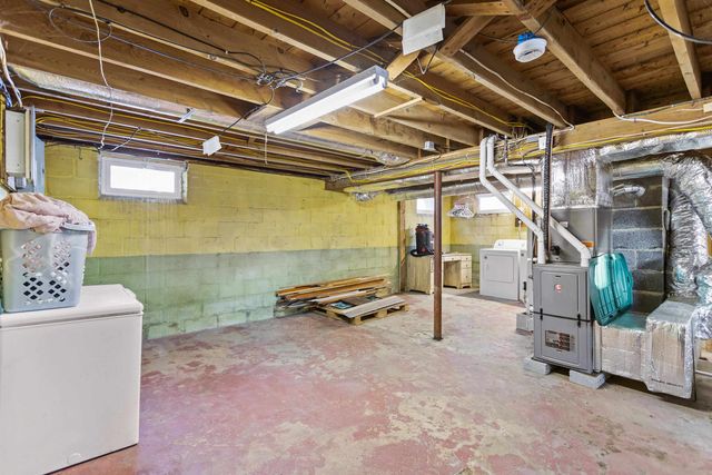 6 Ruth Lane, Hampton, NH 03842