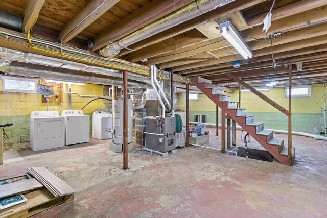 6 Ruth Lane, Hampton, NH 03842