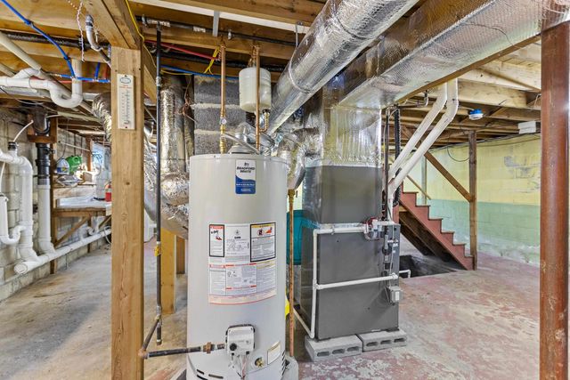 6 Ruth Lane, Hampton, NH 03842