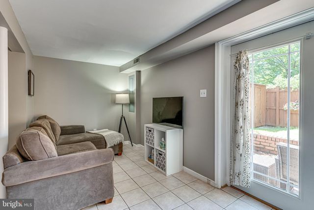 912 GREEN ST, Alexandria, VA 22314