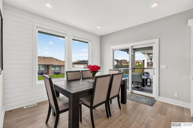 20958 Polk Street, Elkhorn, NE 68022