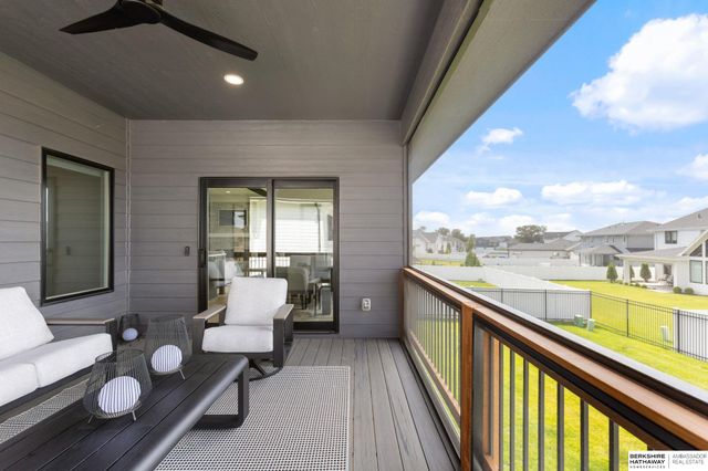 20958 Polk Street, Elkhorn, NE 68022