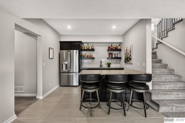 20958 Polk Street, Elkhorn, NE 68022