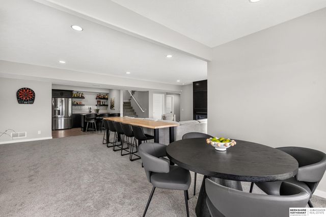 20958 Polk Street, Elkhorn, NE 68022