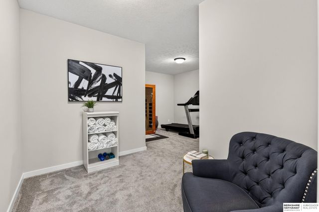 20958 Polk Street, Elkhorn, NE 68022