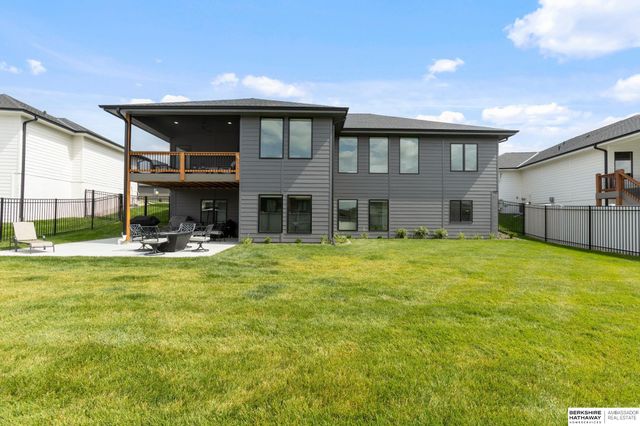 20958 Polk Street, Elkhorn, NE 68022