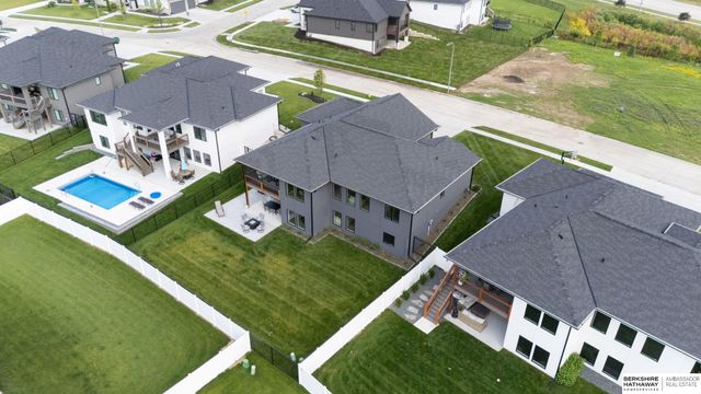 20958 Polk Street, Elkhorn, NE 68022