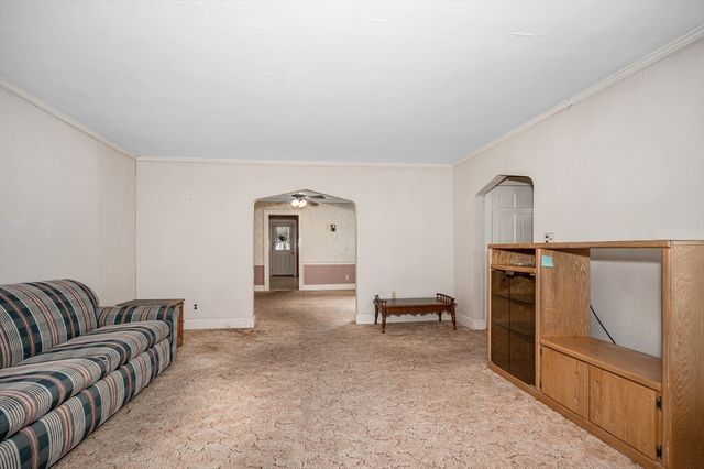 20 Oak Knoll Ave, Chelmsford, MA 01824