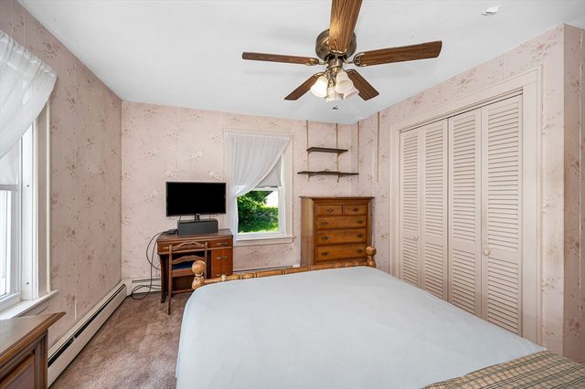 20 Oak Knoll Ave, Chelmsford, MA 01824
