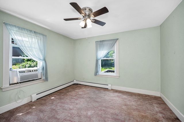 20 Oak Knoll Ave, Chelmsford, MA 01824