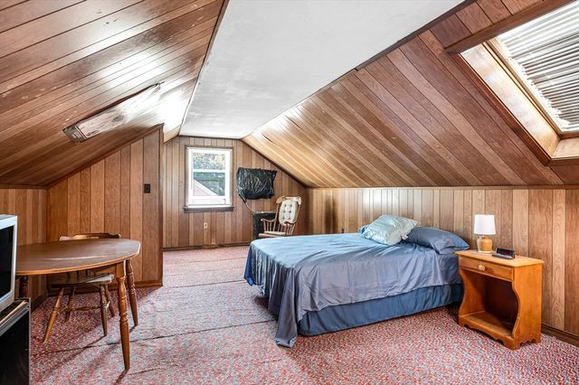20 Oak Knoll Ave, Chelmsford, MA 01824