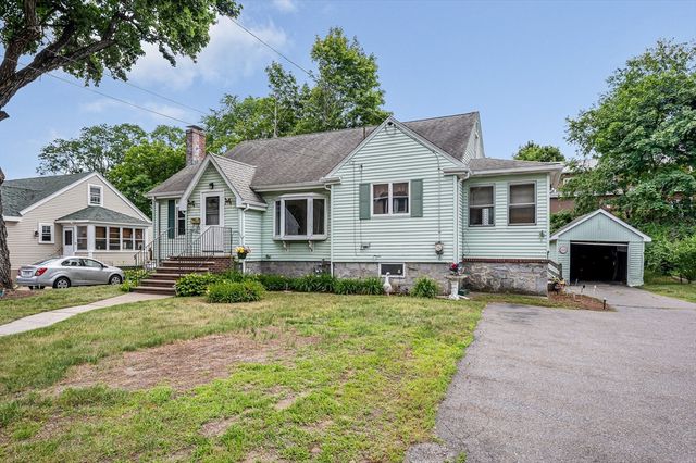 20 Oak Knoll Ave, Chelmsford, MA 01824