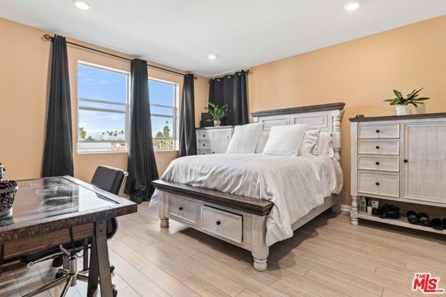 720 Grace Avenue, Inglewood, CA 90301