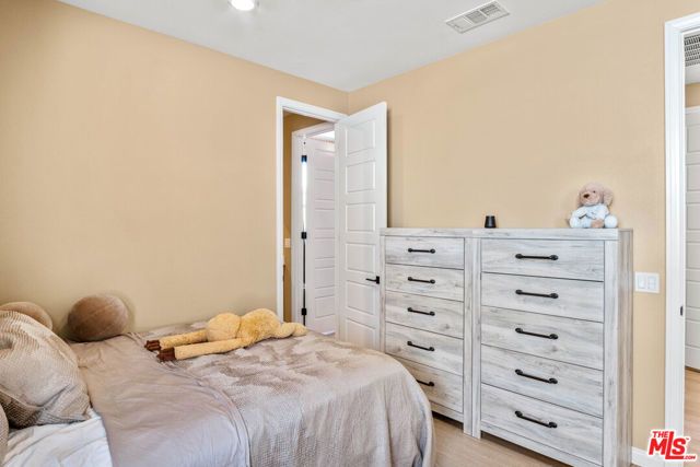 720 Grace Avenue, Inglewood, CA 90301