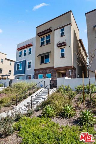 720 Grace Avenue, Inglewood, CA 90301