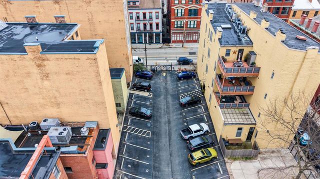 1203 Vine Street, Cincinnati, OH 45202