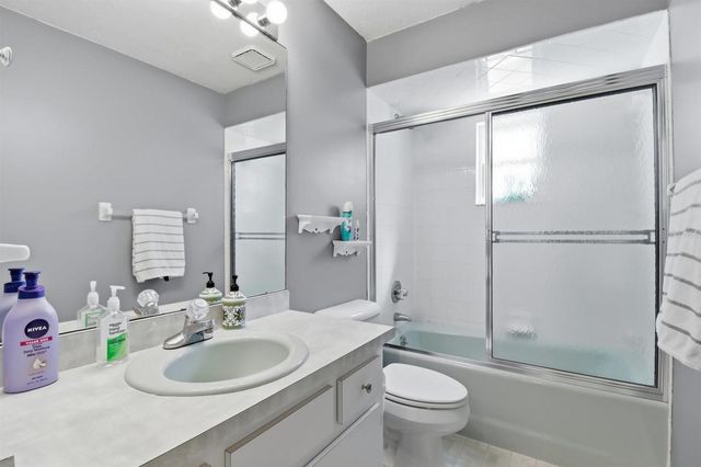 1737 W OLYMPIA STREET, Hernando, FL 34442