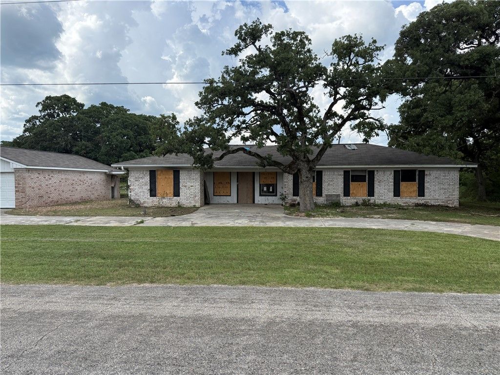 245 Golfview Drive, Normangee, TX 77871 — photo 4