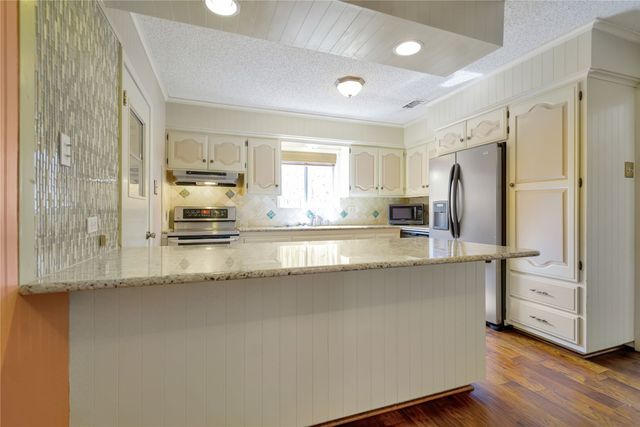 1114 Brookshire Drive, Tyler, TX 75071