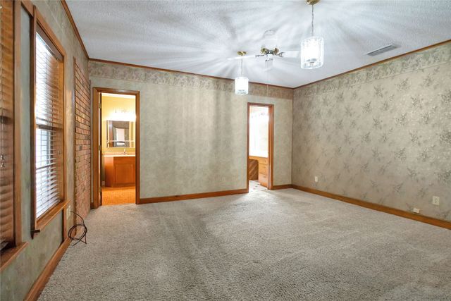 1114 Brookshire Drive, Tyler, TX 75071