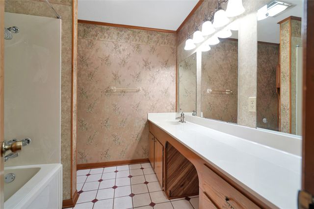 1114 Brookshire Drive, Tyler, TX 75071