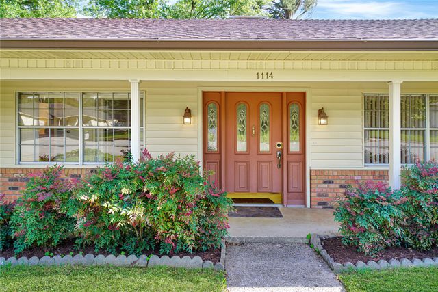 1114 Brookshire Drive, Tyler, TX 75071